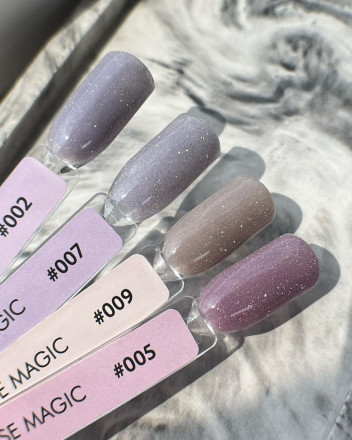 GRAPE   База светоотражающая  15мл  Base MAGIC   №05   Limited